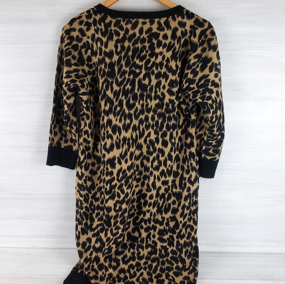 Roz & Ali Leopard Print Sweater Dress - Picture 3 of 15